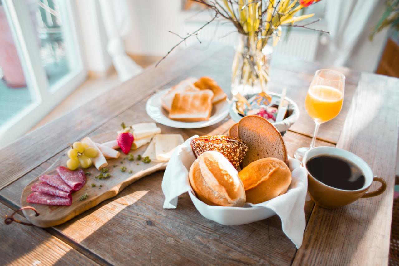 Bed & Breakfast Unter Den Linden Hungen Luaran gambar