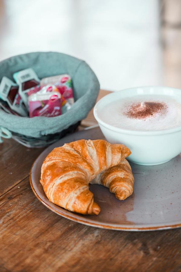 Bed & Breakfast Unter Den Linden Hungen Luaran gambar