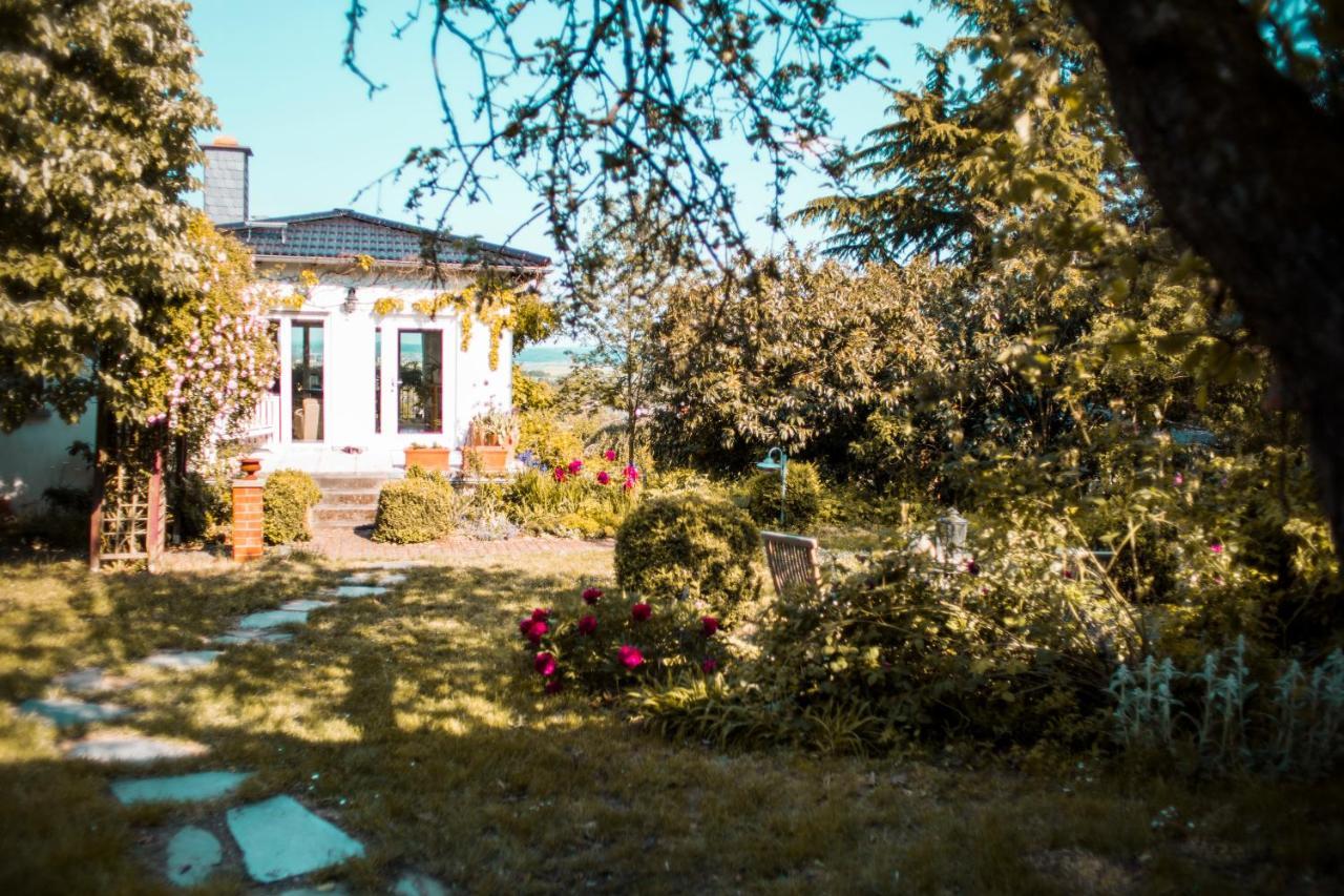 Bed & Breakfast Unter Den Linden Hungen Luaran gambar